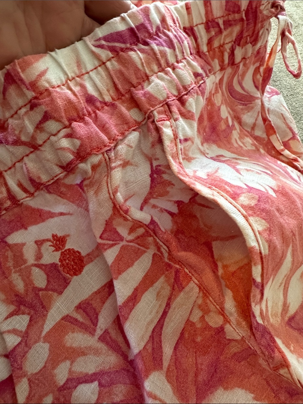 Tommy Bahama Coral Pink Tropical Drawstring Lounge Shorts, 100% Linen, S - Picture 9 of 10